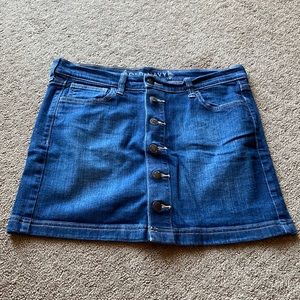 Old navy denim skirt.